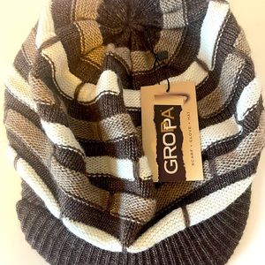 Mint Condition Cream and Brown Hat! (WITH TAG)